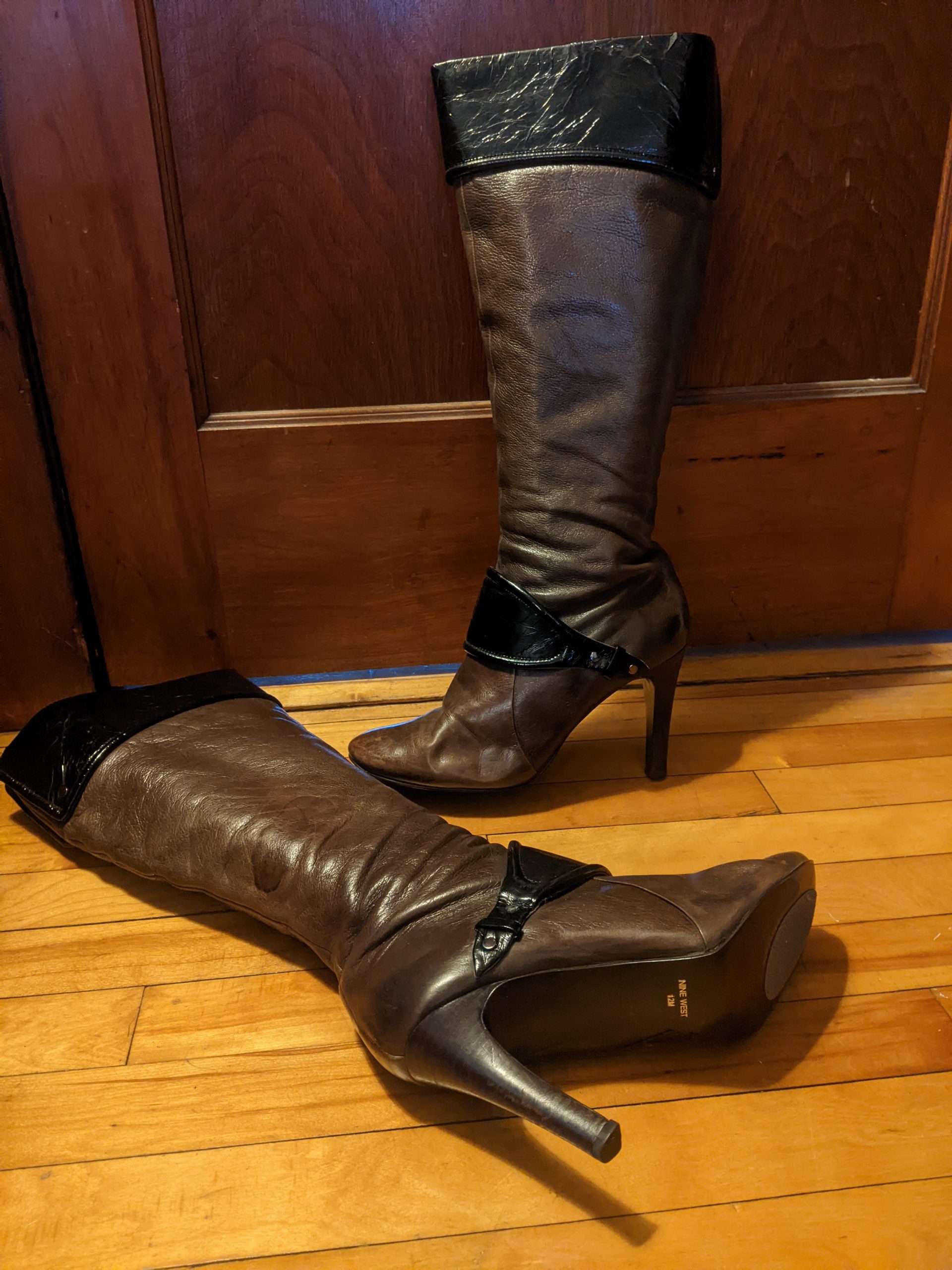 nine_west_tubbs_circa_2006 nine west tubbs boot from around 2006, featuring brown leather with black patent-material accents